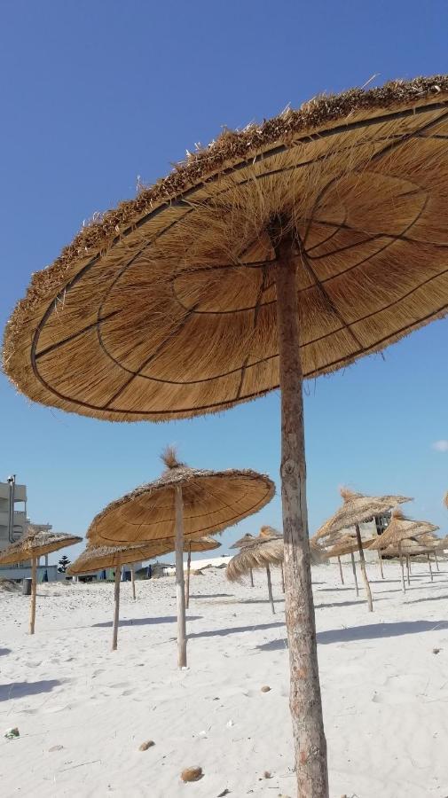 L'Hirondelle De Kelibia : Chez Amou Otel Dış mekan fotoğraf
