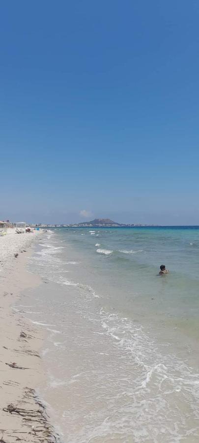 L'Hirondelle De Kelibia : Chez Amou Otel Dış mekan fotoğraf