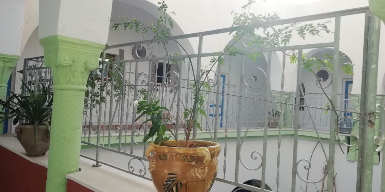 L'Hirondelle De Kelibia : Chez Amou Otel Dış mekan fotoğraf